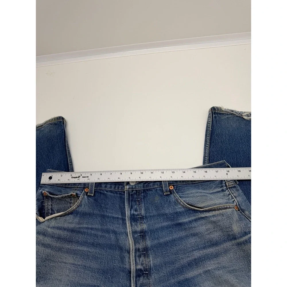 Vintage Levi's 501 XX Jeans 40x30 Made in Mexico 2002 Light Wash Button Fly USA